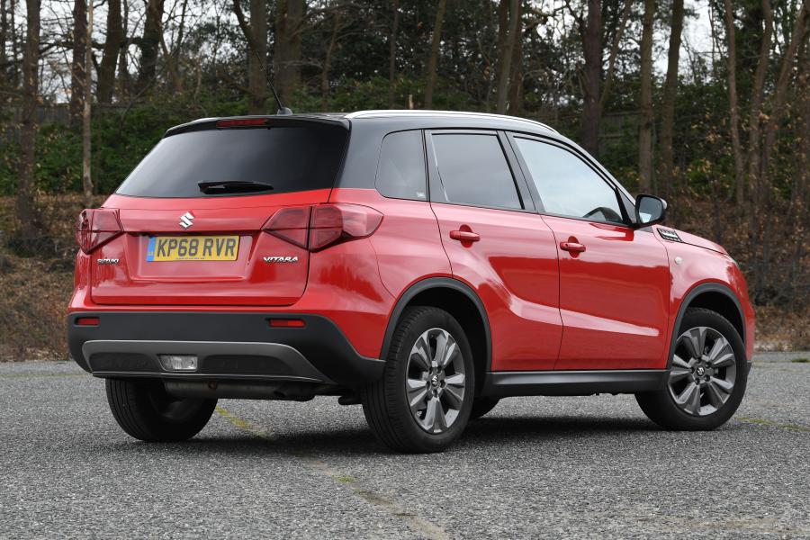  Suzuki Vitara 2018 года  (UK) (фото 19 из 25)